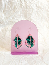 Load image into Gallery viewer, 'PINK PRINCESS' - Large Leaf