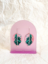 Load image into Gallery viewer, 'PINK PRINCESS' - Large Leaf
