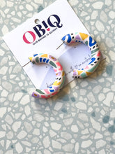 Load image into Gallery viewer, &#39;CLASSIC HOOPS&#39; - Pippa
